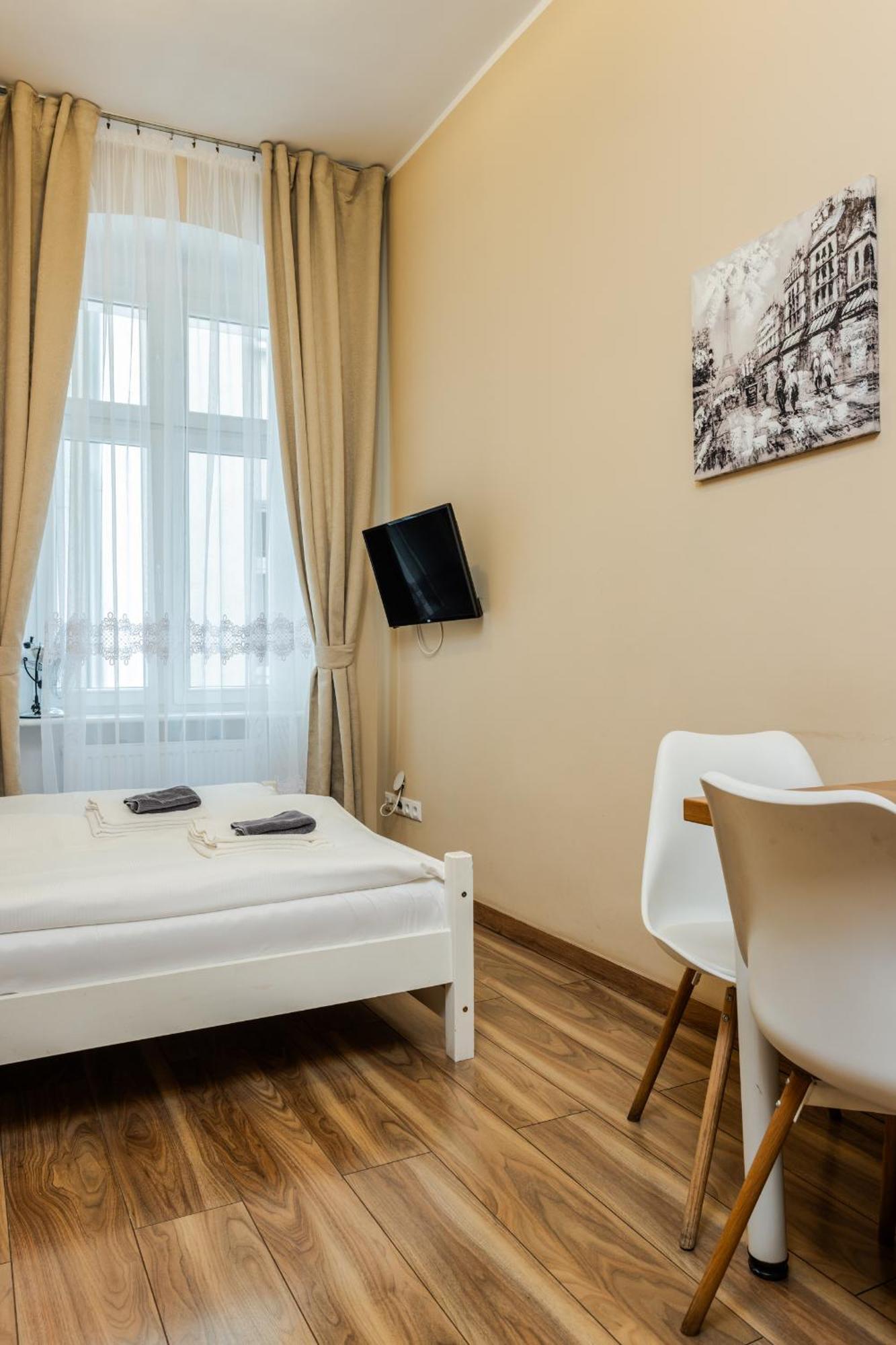 Functional And Comfortable Very Berry Studios In Poznan By Noclegi Renters Poznań Exterior foto