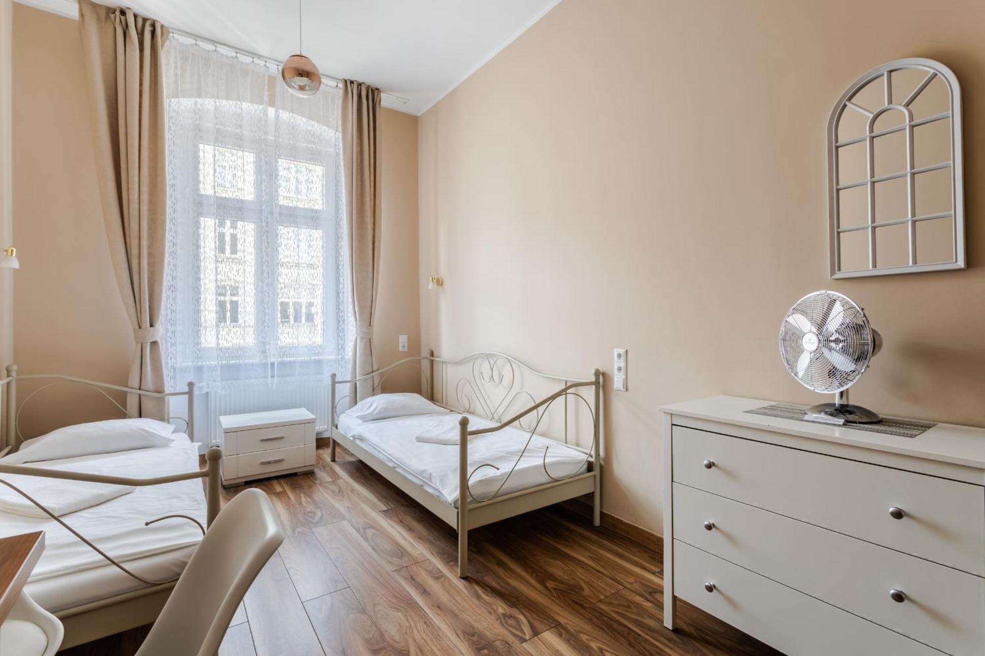 Functional And Comfortable Very Berry Studios In Poznan By Noclegi Renters Poznań Exterior foto