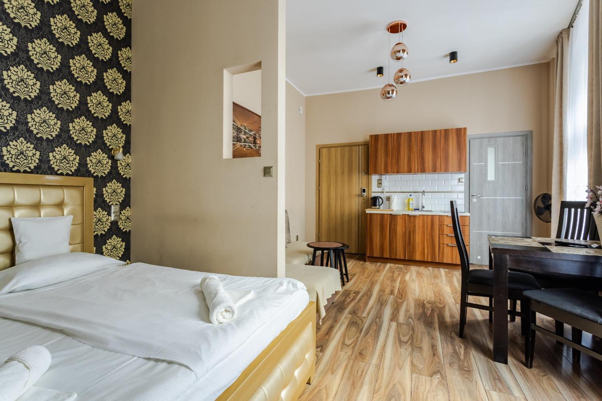 Functional And Comfortable Very Berry Studios In Poznan By Noclegi Renters Poznań Exterior foto