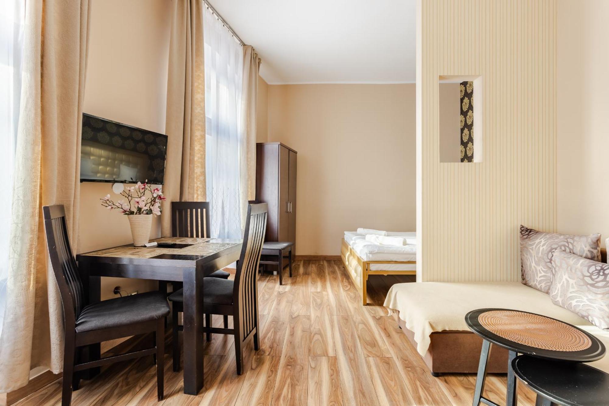 Functional And Comfortable Very Berry Studios In Poznan By Noclegi Renters Poznań Exterior foto