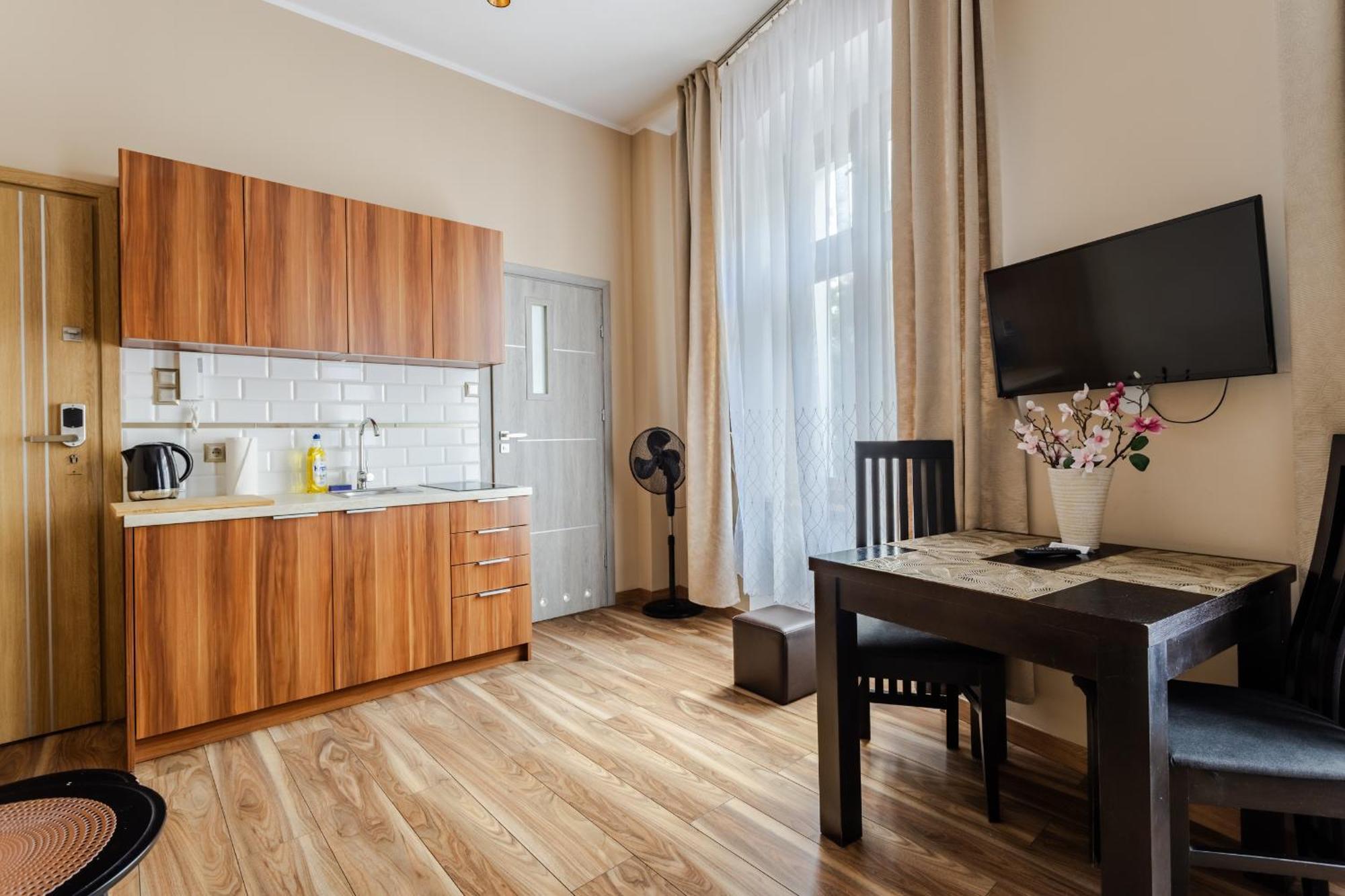 Functional And Comfortable Very Berry Studios In Poznan By Noclegi Renters Poznań Exterior foto