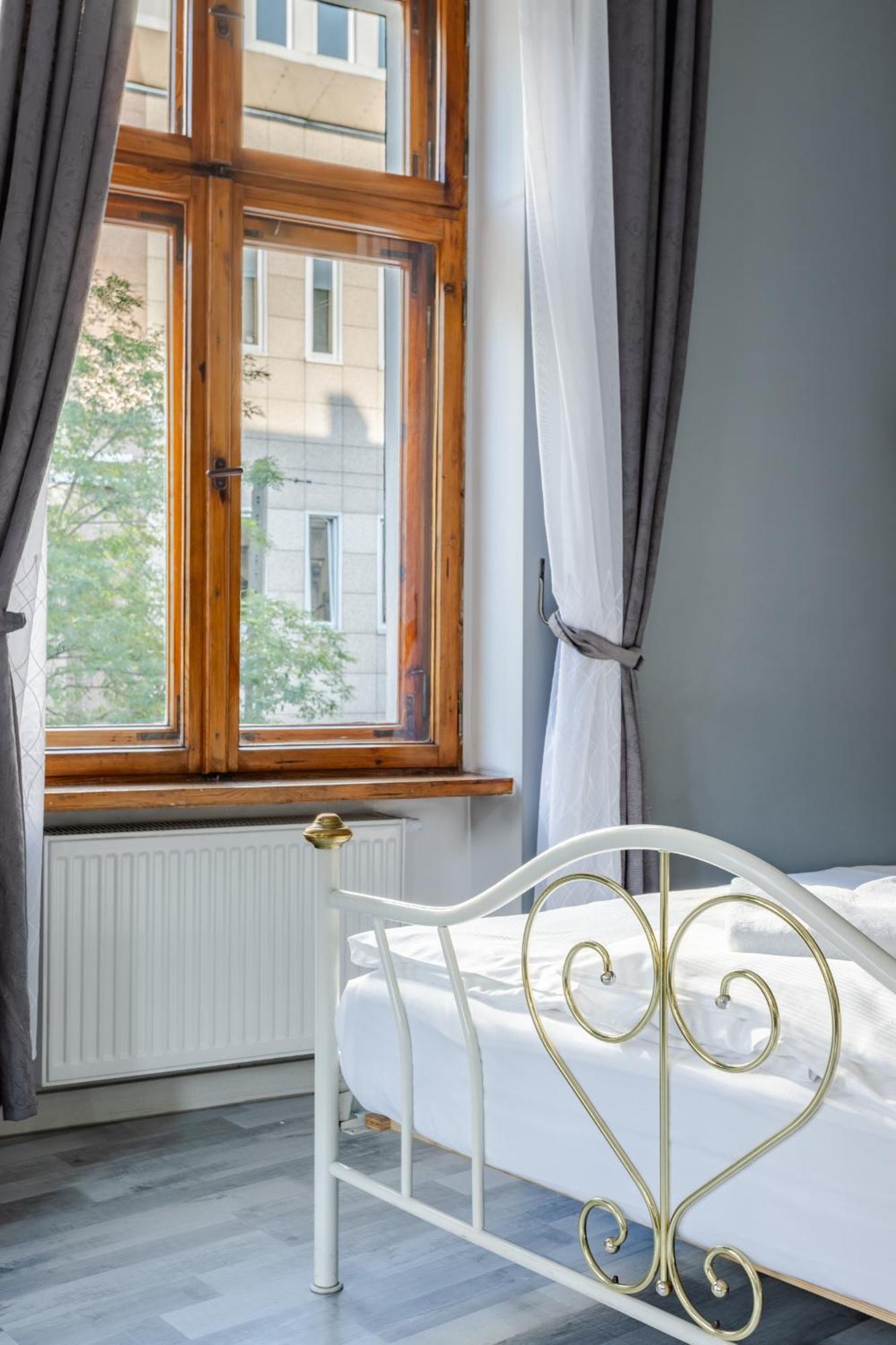 Functional And Comfortable Very Berry Studios In Poznan By Noclegi Renters Poznań Exterior foto