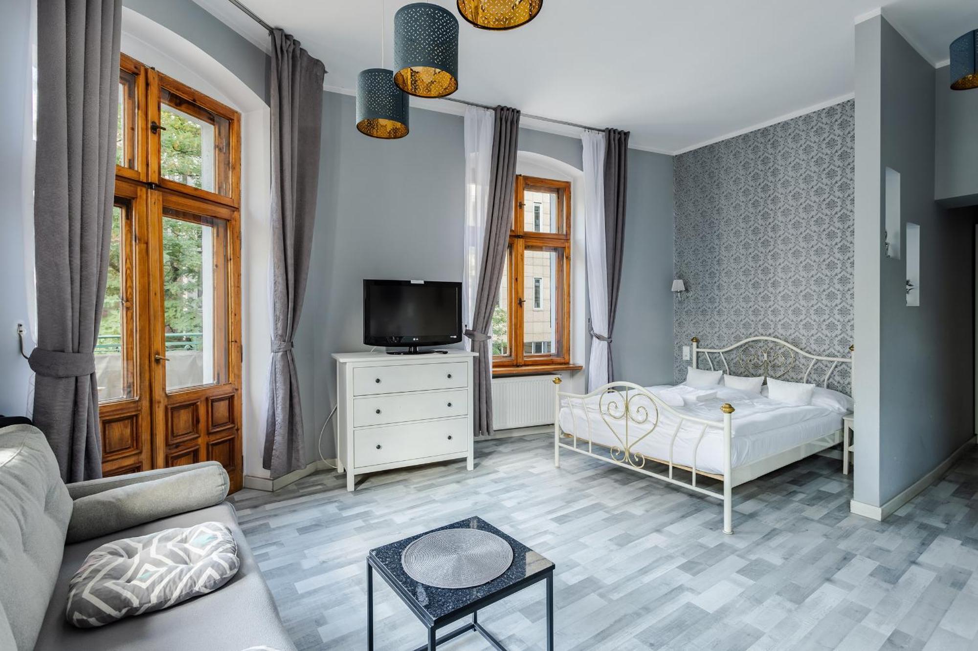 Functional And Comfortable Very Berry Studios In Poznan By Noclegi Renters Poznań Exterior foto