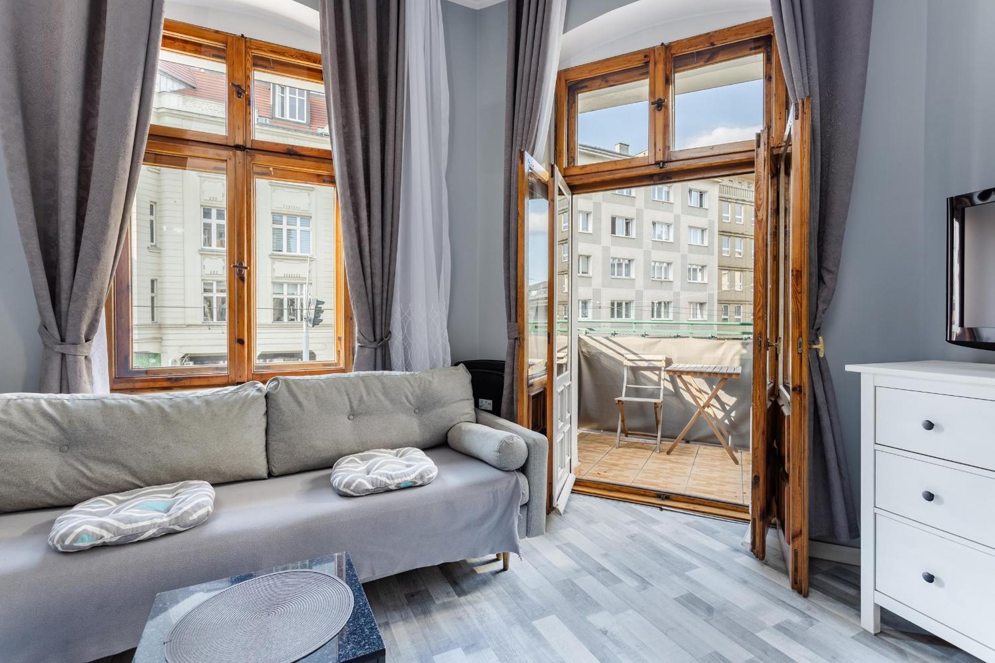 Functional And Comfortable Very Berry Studios In Poznan By Noclegi Renters Poznań Exterior foto