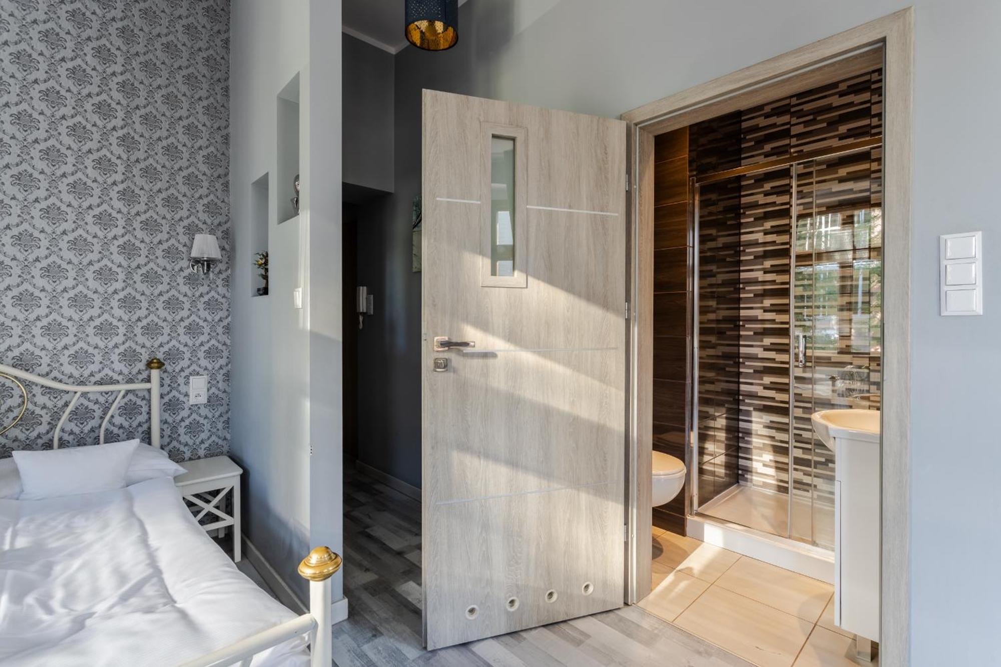 Functional And Comfortable Very Berry Studios In Poznan By Noclegi Renters Poznań Exterior foto